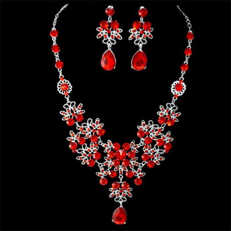 Elegant Bridal Jewelry Set – Necklace & Earrings