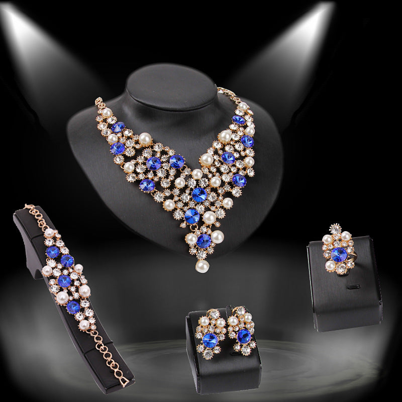 Luxury Crystal Bridal Jewelry Set – Necklace, Earrings & Bracelet